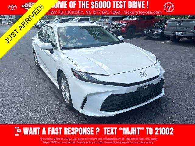 2025 Toyota Camry LE