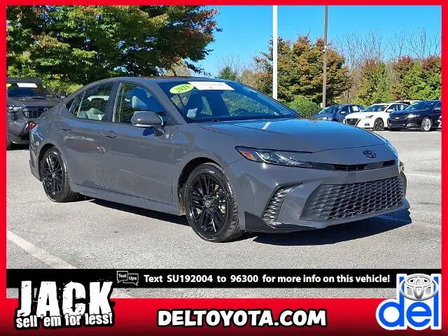2025 Toyota Camry SE