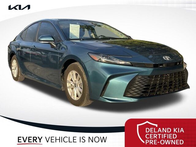 2025 Toyota Camry LE