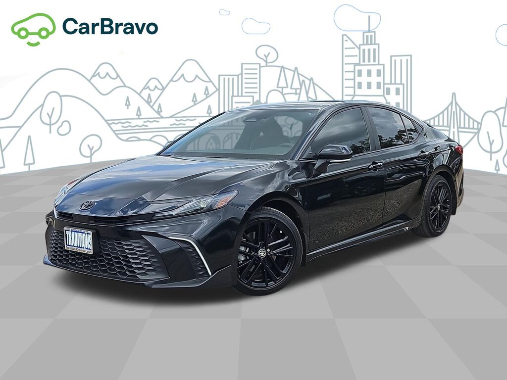 2025 Toyota Camry SE — photo 1 of 6