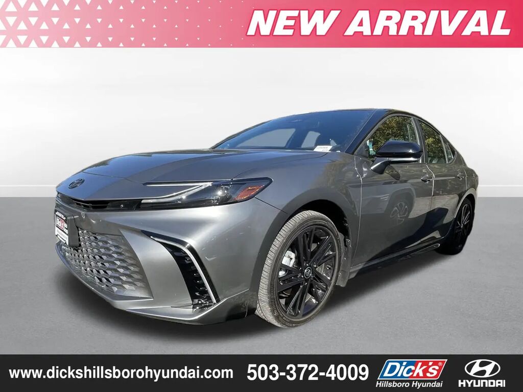 2026 Toyota Camry LE — photo 1 of 6