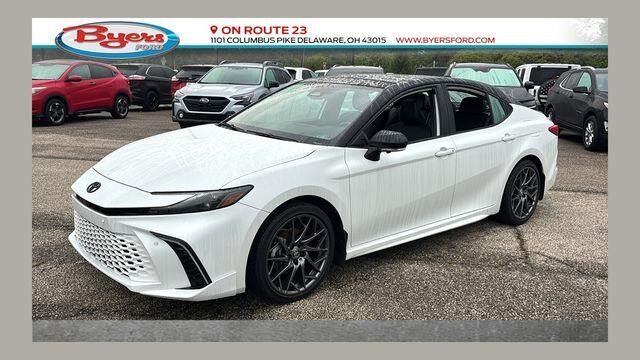 2025 Toyota Camry SE — photo 1 of 26