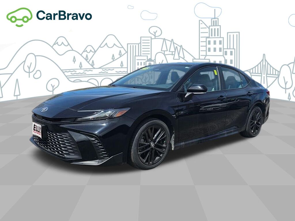 2025 Toyota Camry SE — photo 1 of 6