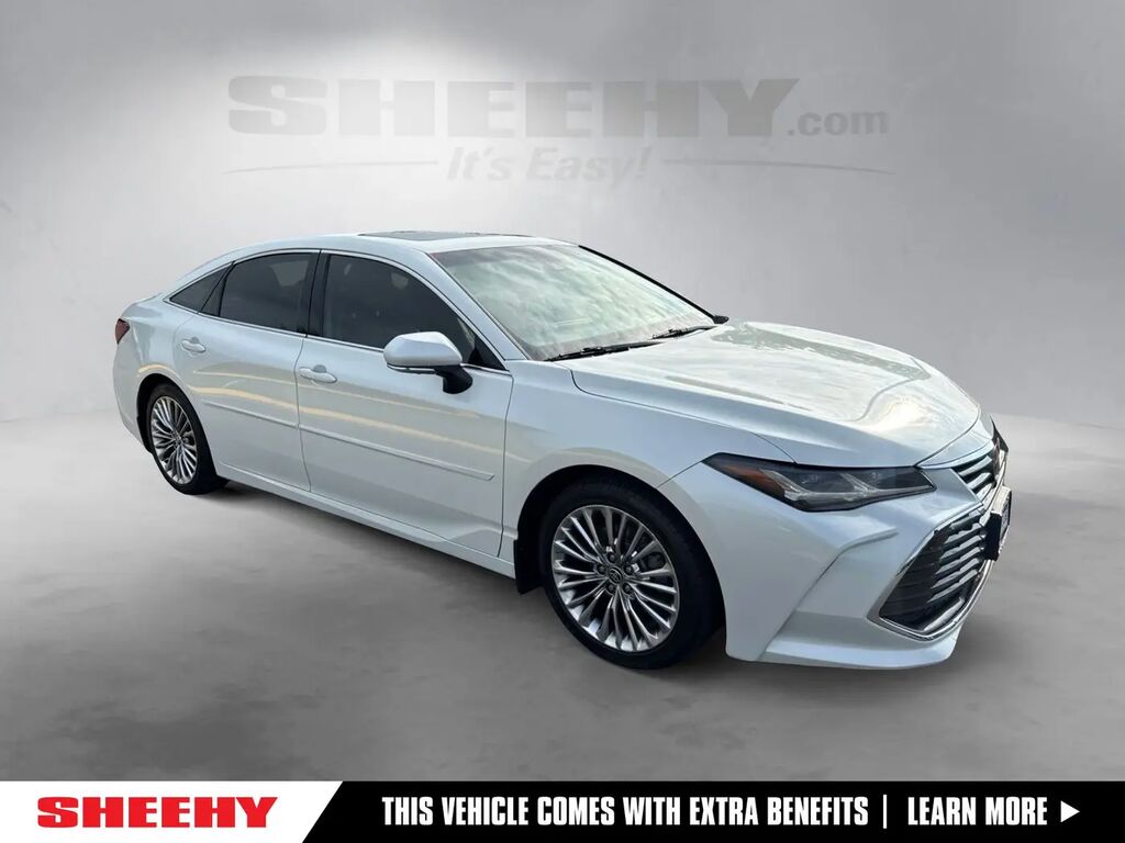 2021 Toyota Avalon Limited — photo 1 of 9