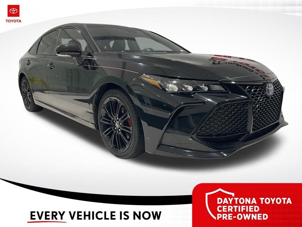 2022 Toyota Avalon Hybrid XSE Nightshade — photo 1 of 33