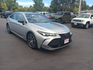 2020 Toyota Avalon XSE — photo 1 of 11