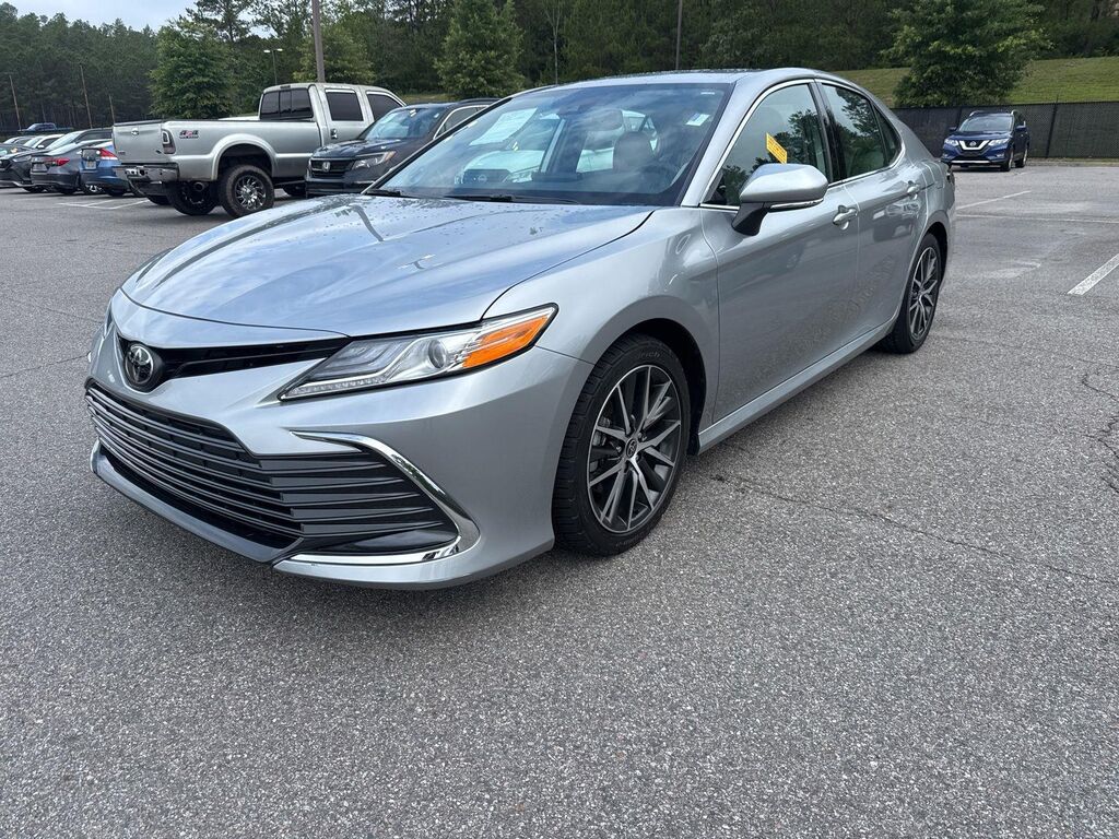 2023 Toyota Camry XLE — photo 1 of 13