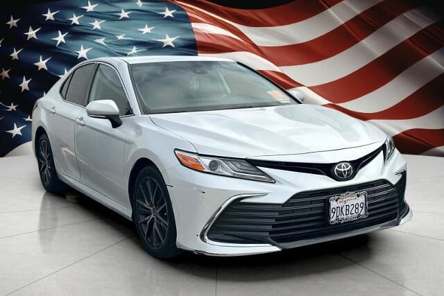 2023 Toyota Camry XLE — photo 1 of 40