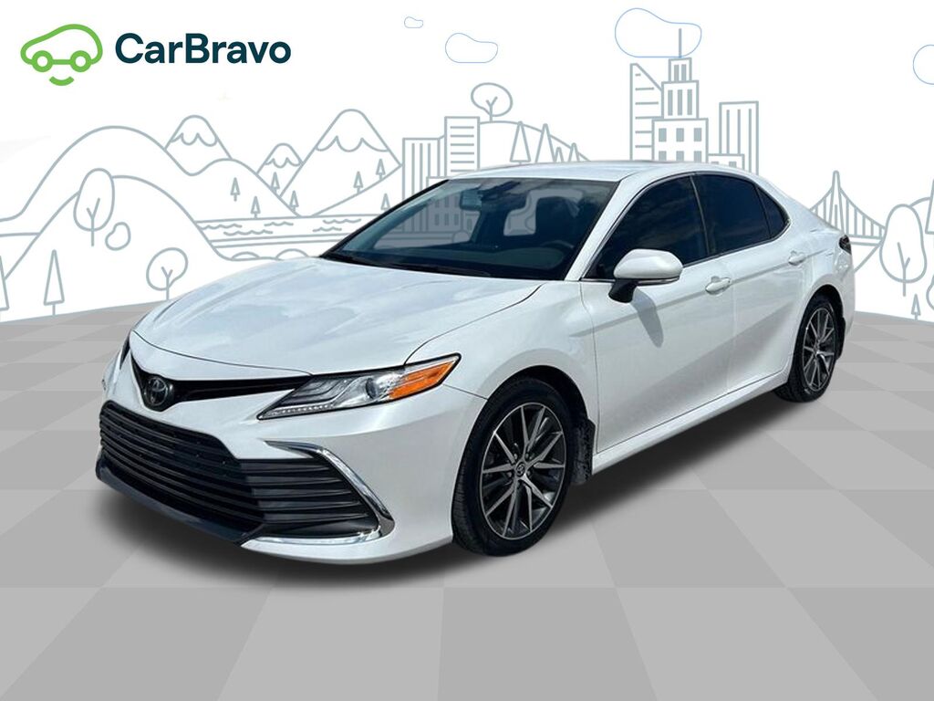 2023 Toyota Camry XLE — photo 1 of 6