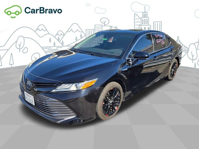 2020 Toyota Camry Hybrid XLE