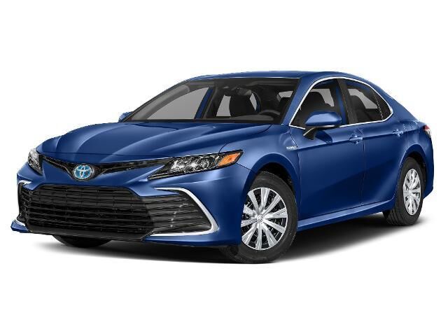 2024 Toyota Camry Hybrid XLE — photo 1 of 27