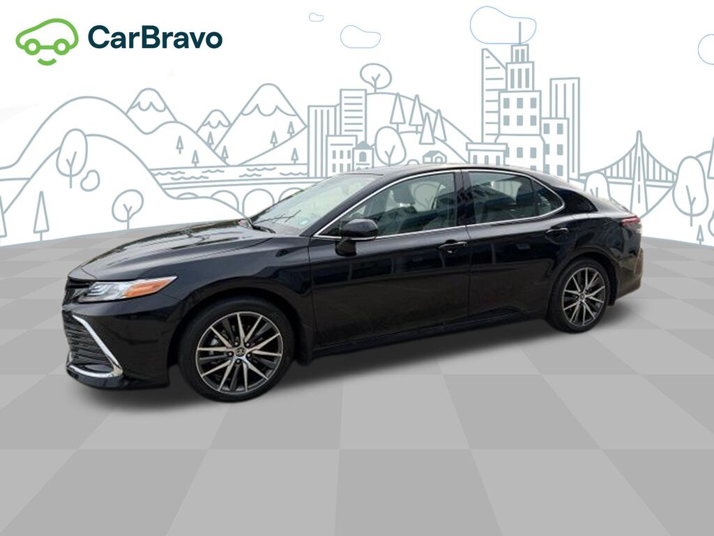 2024 Toyota Camry XLE — photo 1 of 6