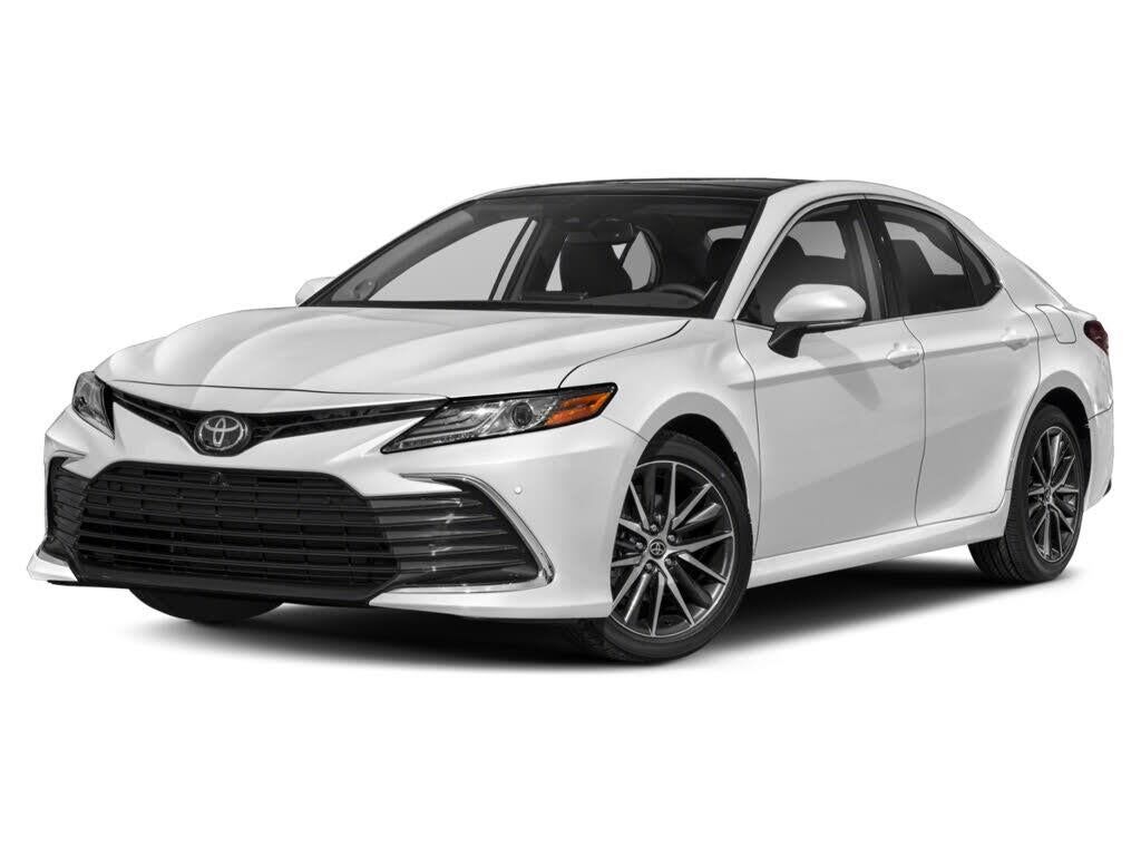 2023 Toyota Camry XLE V6 — photo 1 of 16