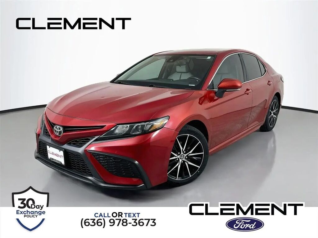 2021 Toyota Camry SE — photo 1 of 13