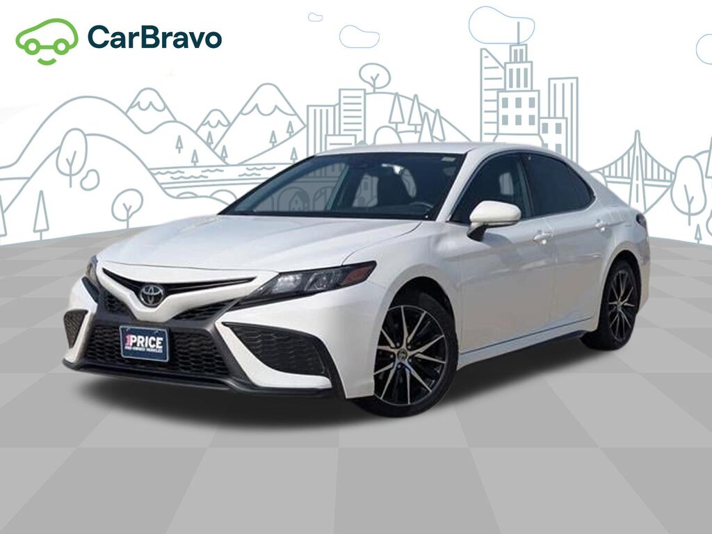 2024 Toyota Camry SE — photo 1 of 6