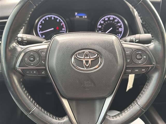 2023 Toyota Camry SE — photo 1 of 14