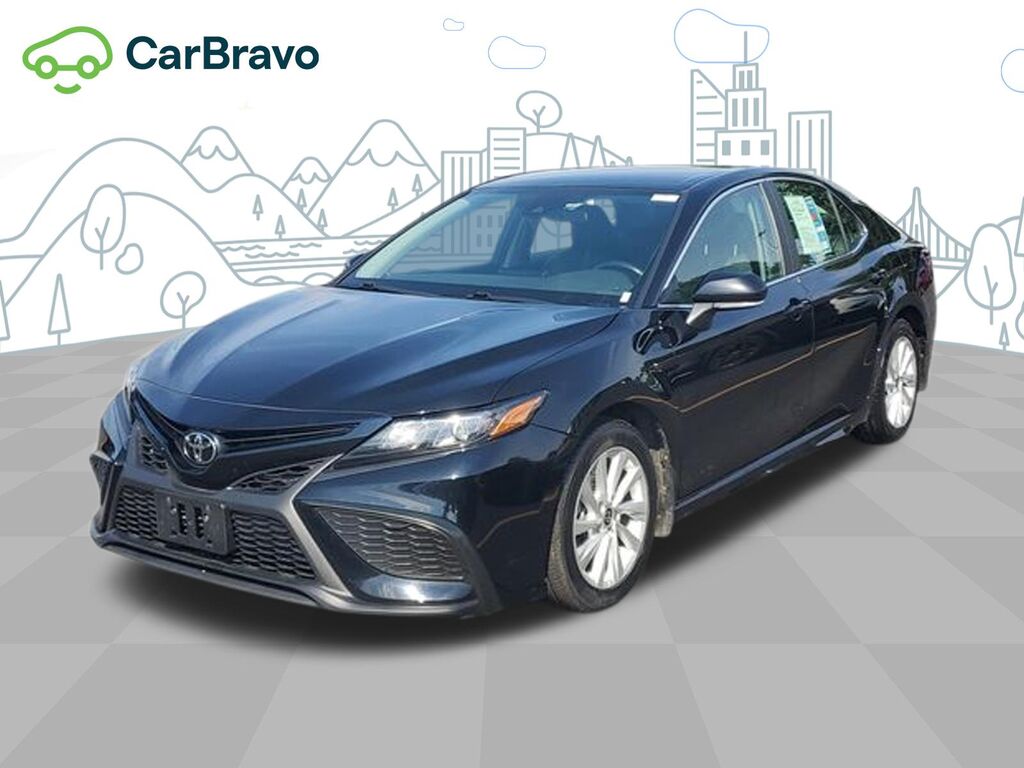 2024 Toyota Camry SE — photo 1 of 6
