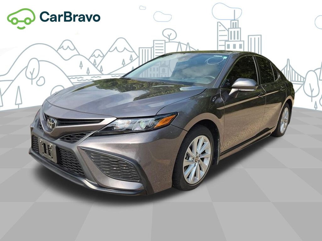 2024 Toyota Camry SE — photo 1 of 6