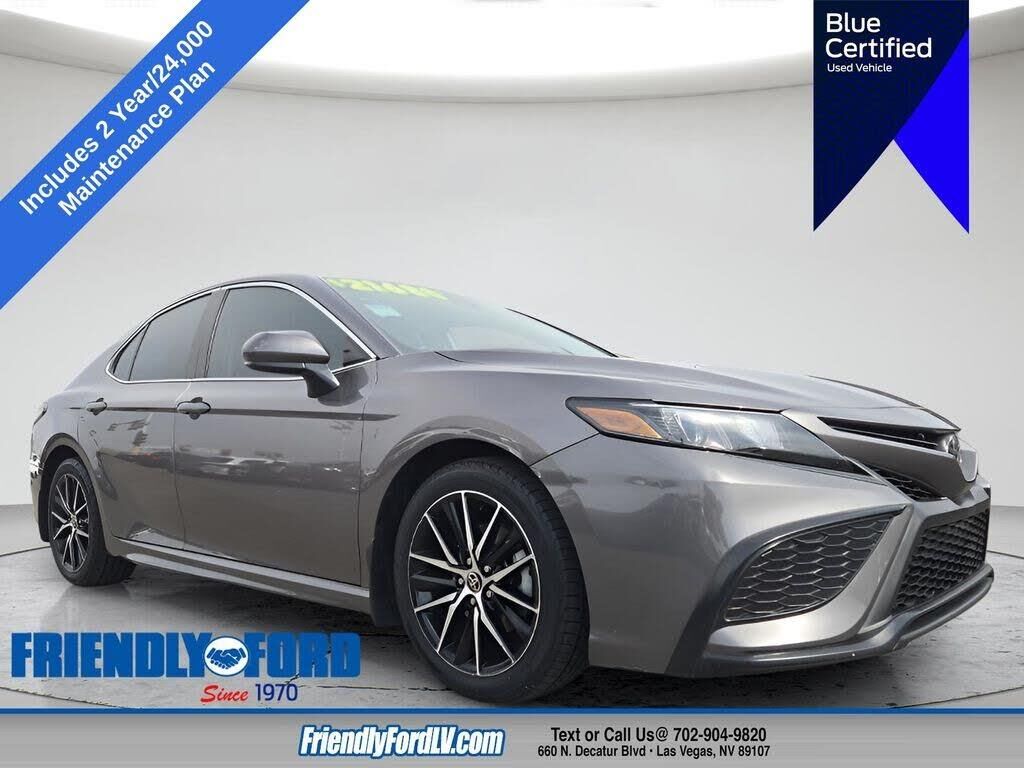 2021 Toyota Camry SE — photo 1 of 1