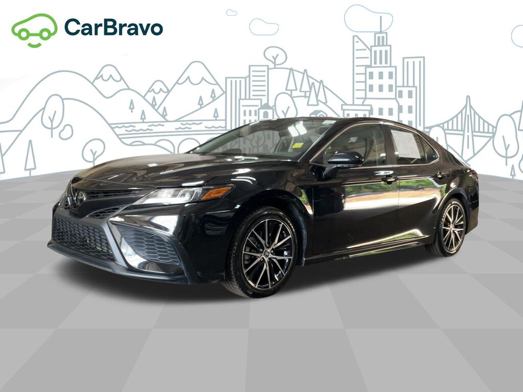 2024 Toyota Camry SE — photo 1 of 7