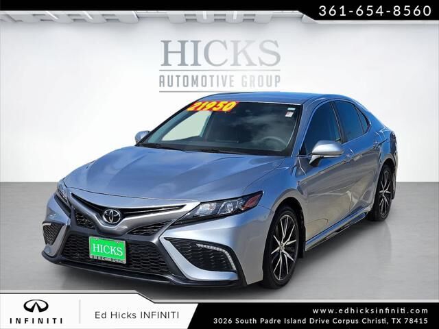 2022 Toyota Camry SE