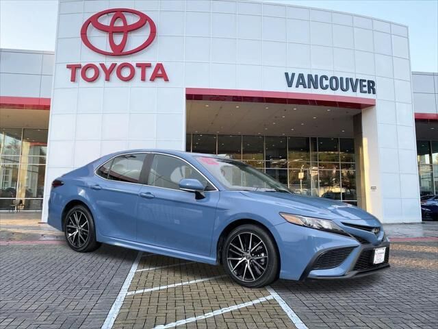 2024 Toyota Camry SE — photo 1 of 13
