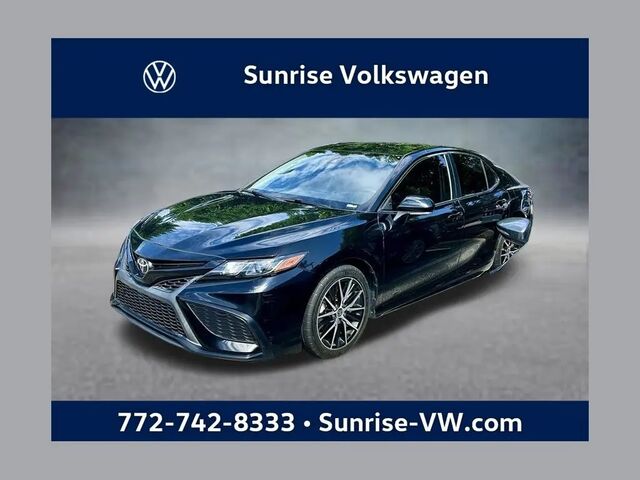 2022 Toyota Camry SE