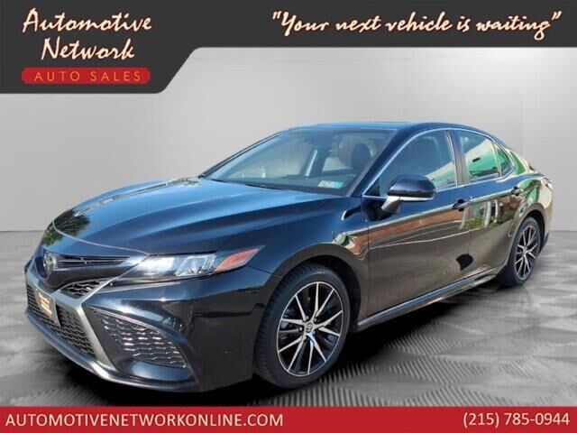 2022 Toyota Camry SE