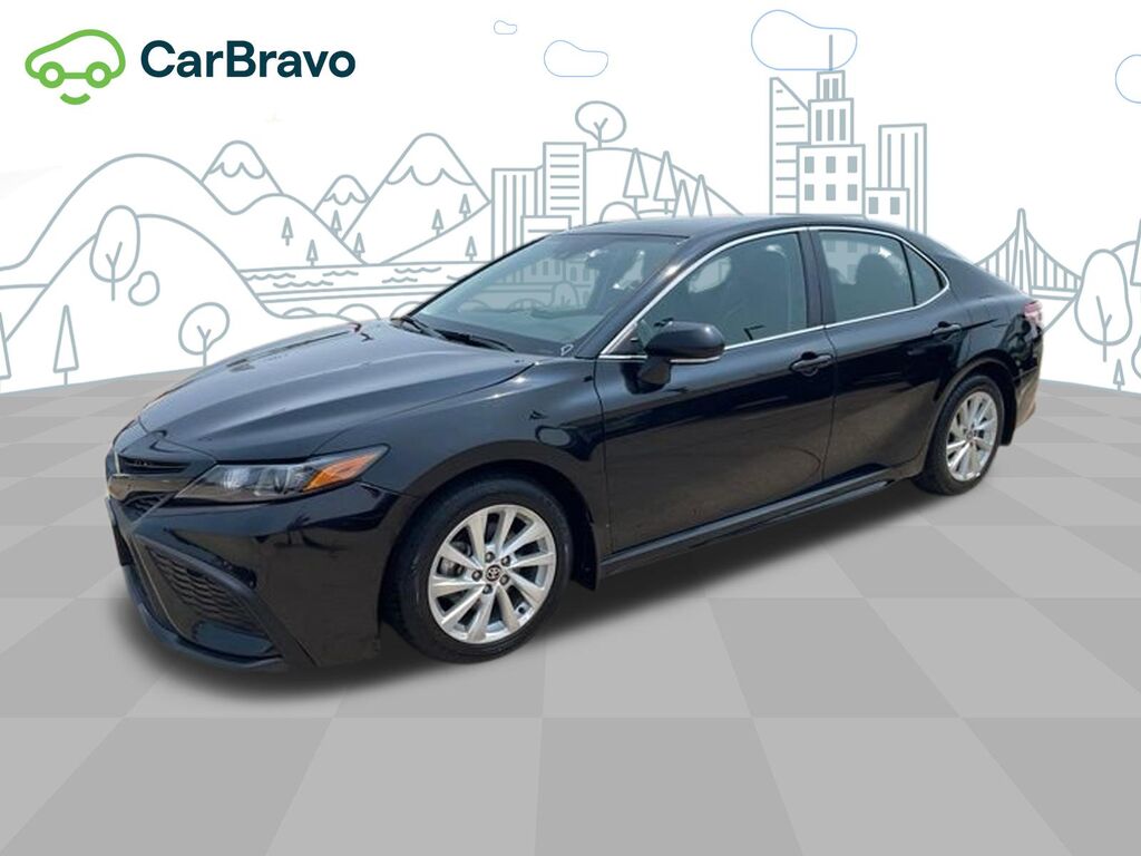 2024 Toyota Camry SE — photo 1 of 6
