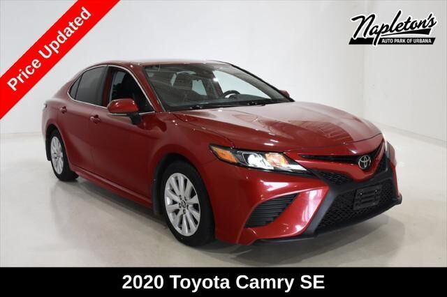 2020 Toyota Camry SE — photo 1 of 13