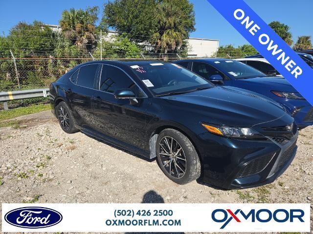 2021 Toyota Camry SE