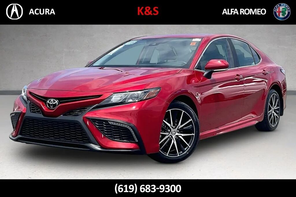 2024 Toyota Camry SE — photo 1 of 26