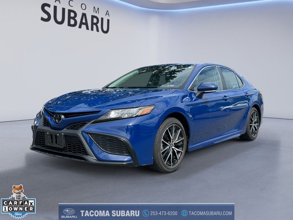 2023 Toyota Camry SE — photo 1 of 13
