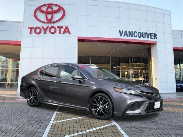 2023 Toyota Camry SE — photo 1 of 13