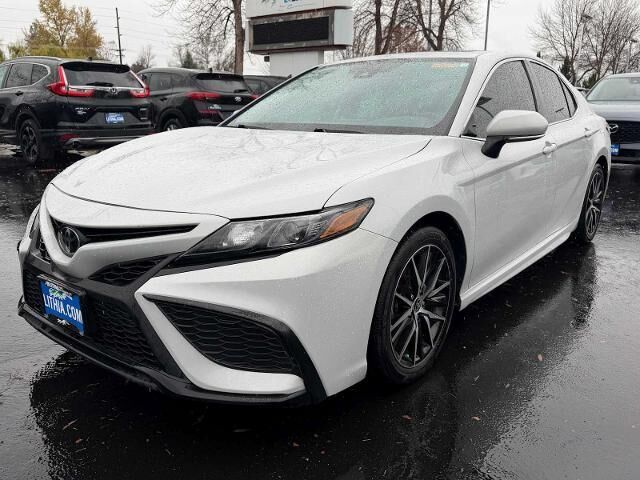 2023 Toyota Camry SE