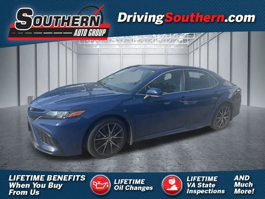 2023 Toyota Camry SE — photo 1 of 13