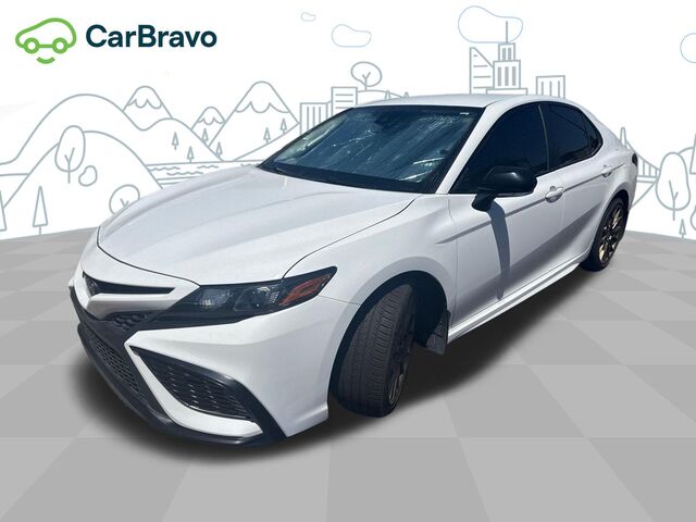 2023 Toyota Camry SE Hybrid