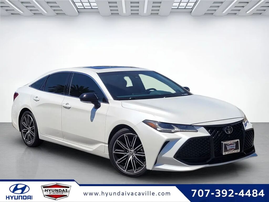 2021 Toyota Avalon Touring — photo 1 of 13