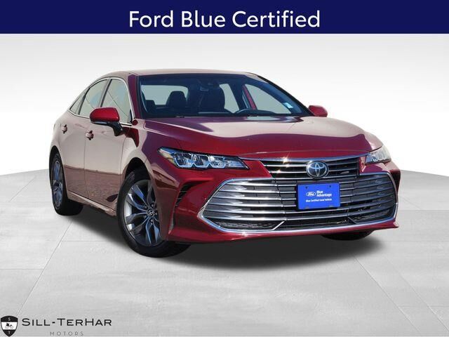 2022 Toyota Avalon XLE — photo 1 of 12