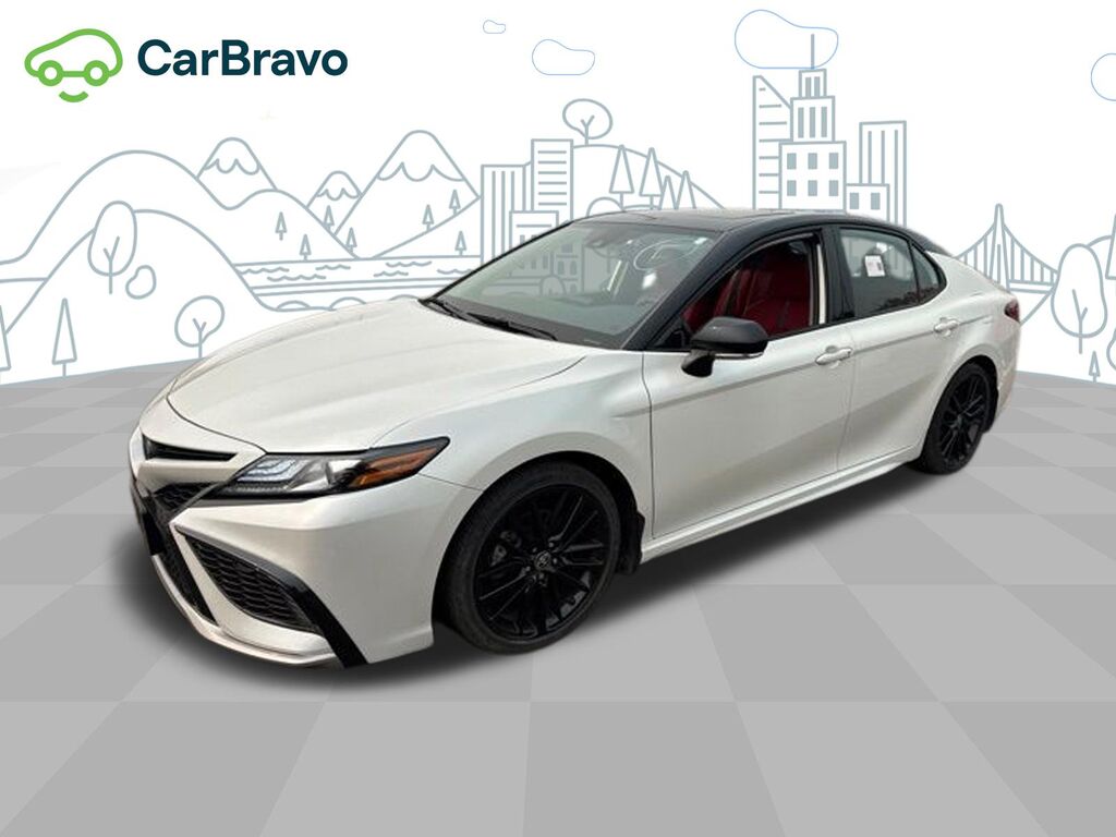 2022 Toyota Camry Hybrid XSE — photo 1 of 6