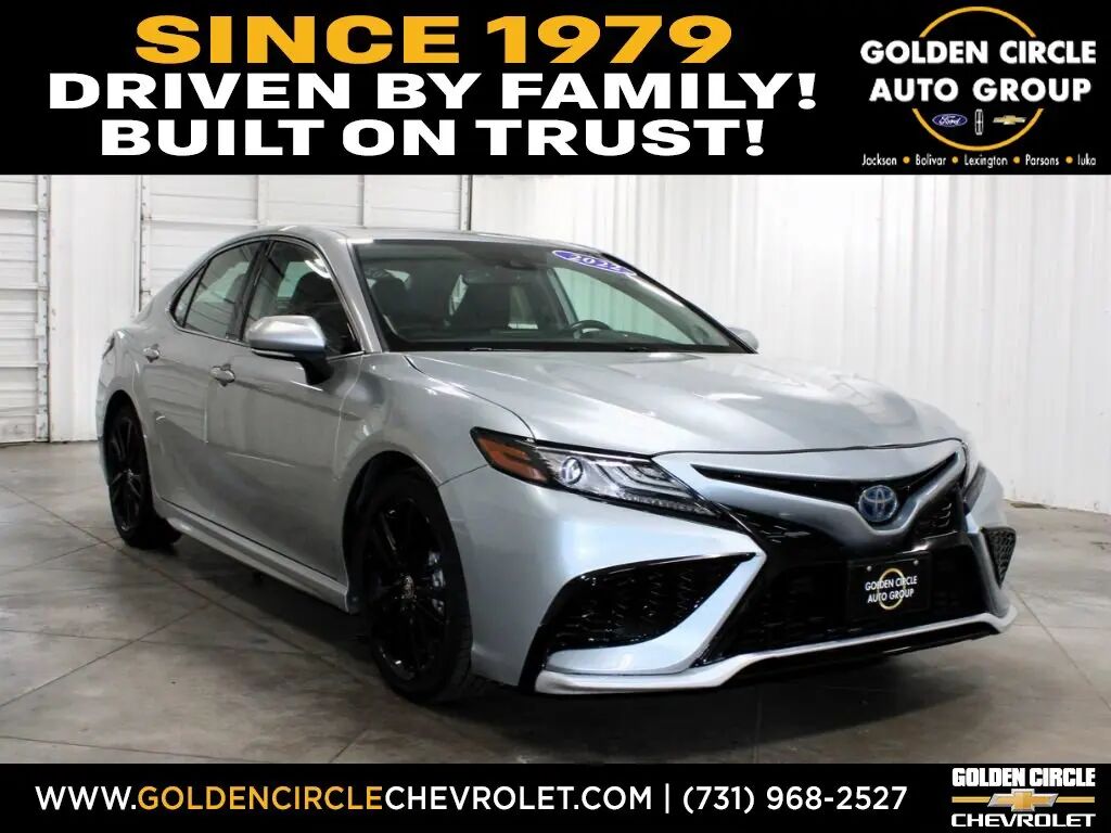 2022 Toyota Camry Hybrid XSE — photo 1 of 11