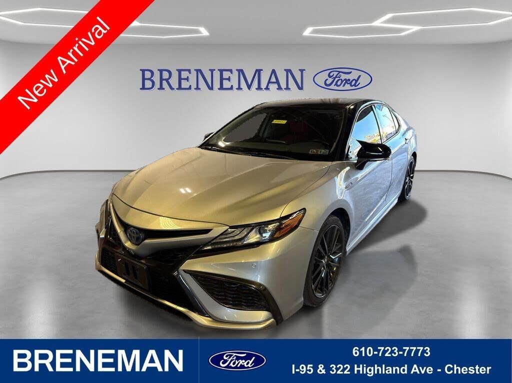 2021 Toyota Camry Hybrid XSE — photo 1 of 3