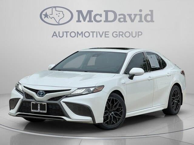 2021 Toyota Camry Hybrid XSE
