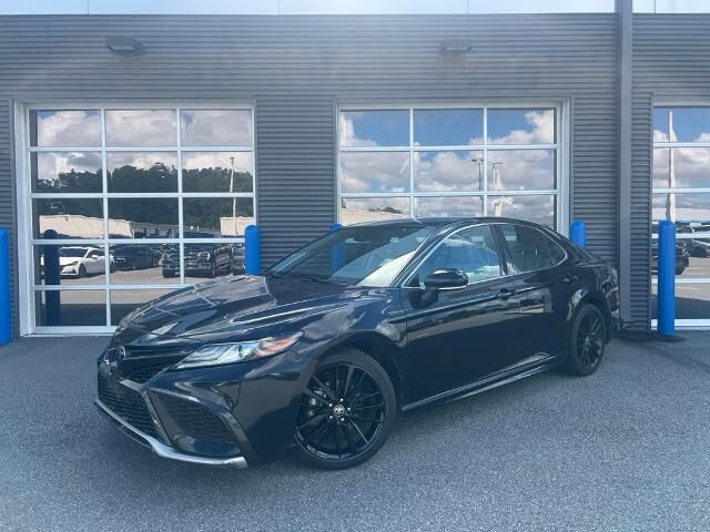 2024 Toyota Camry XSE — photo 1 of 10