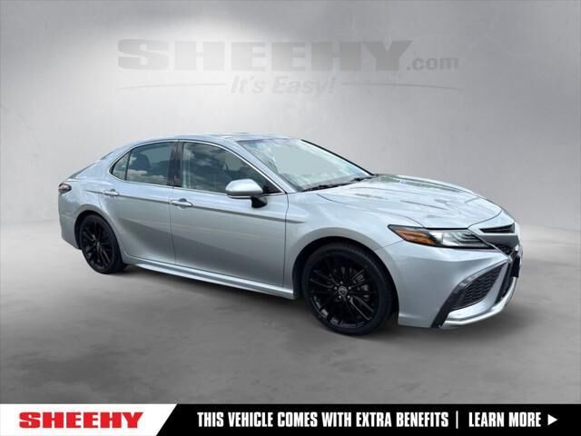 2022 Toyota Camry XSE — photo 1 of 9