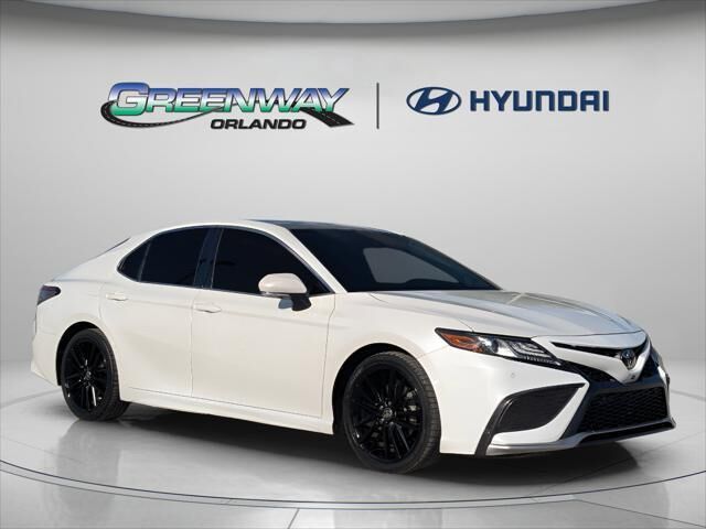 2021 Toyota Camry XSE V6 — photo 1 of 1