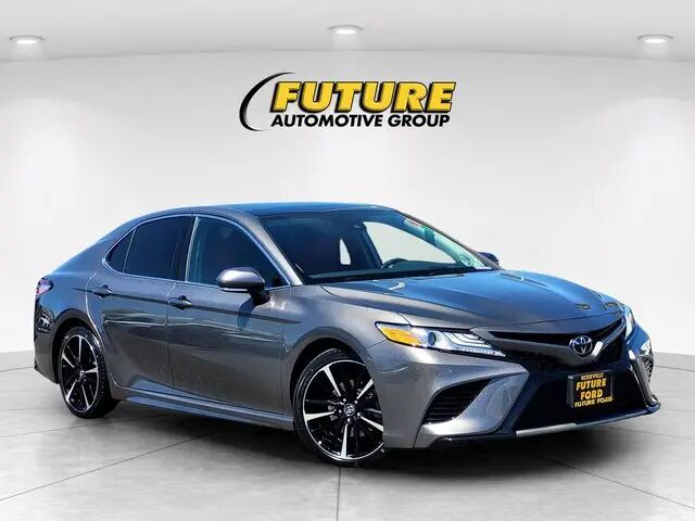 2020 Toyota Camry XSE V6 — photo 1 of 14