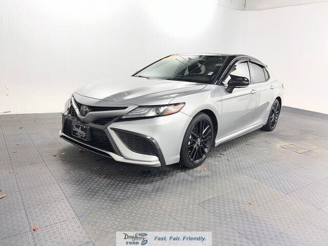 2022 Toyota Camry XSE V6 — photo 1 of 26