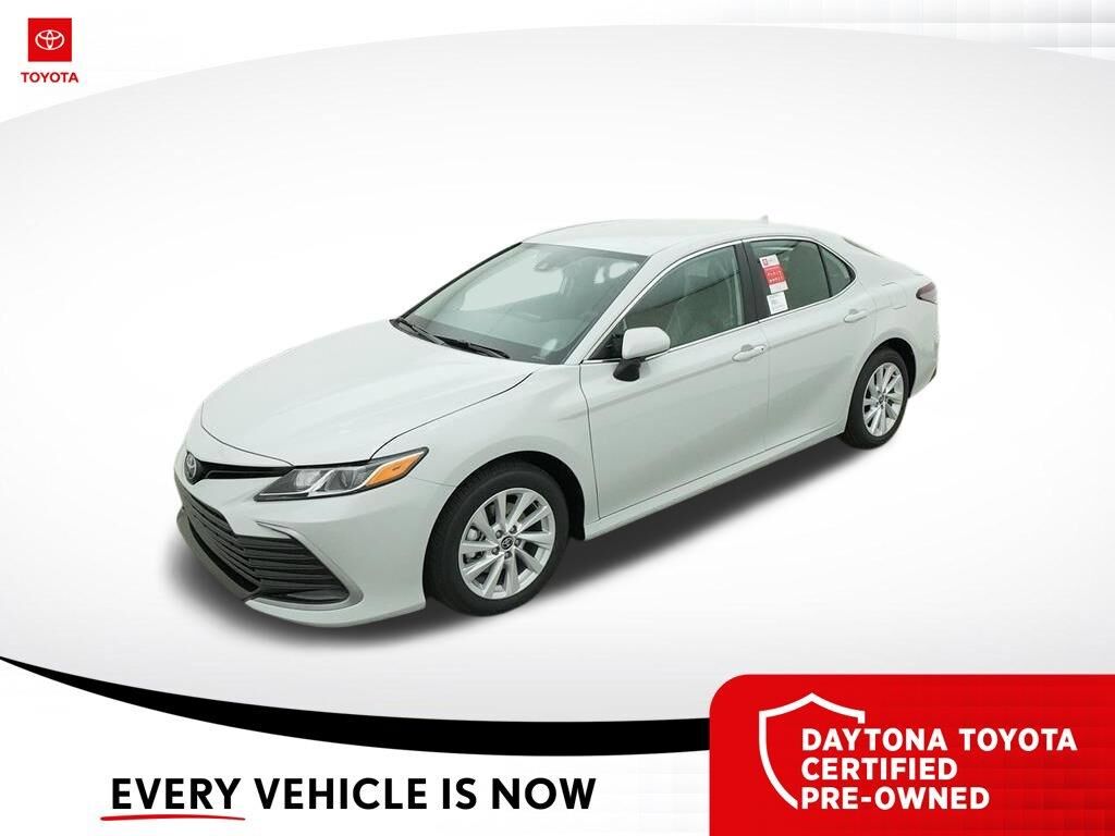 2024 Toyota Camry LE — photo 1 of 13