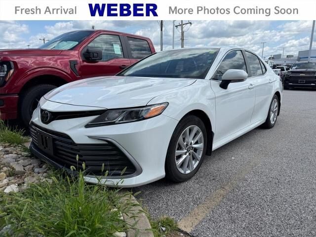2023 Toyota Camry LE — photo 1 of 5